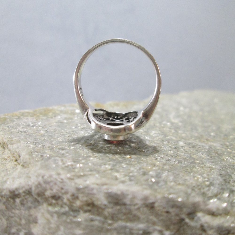 Artisan Oval Cut Garnet Ring, Sterling Silver Sz 8 - Picture 8 of 9